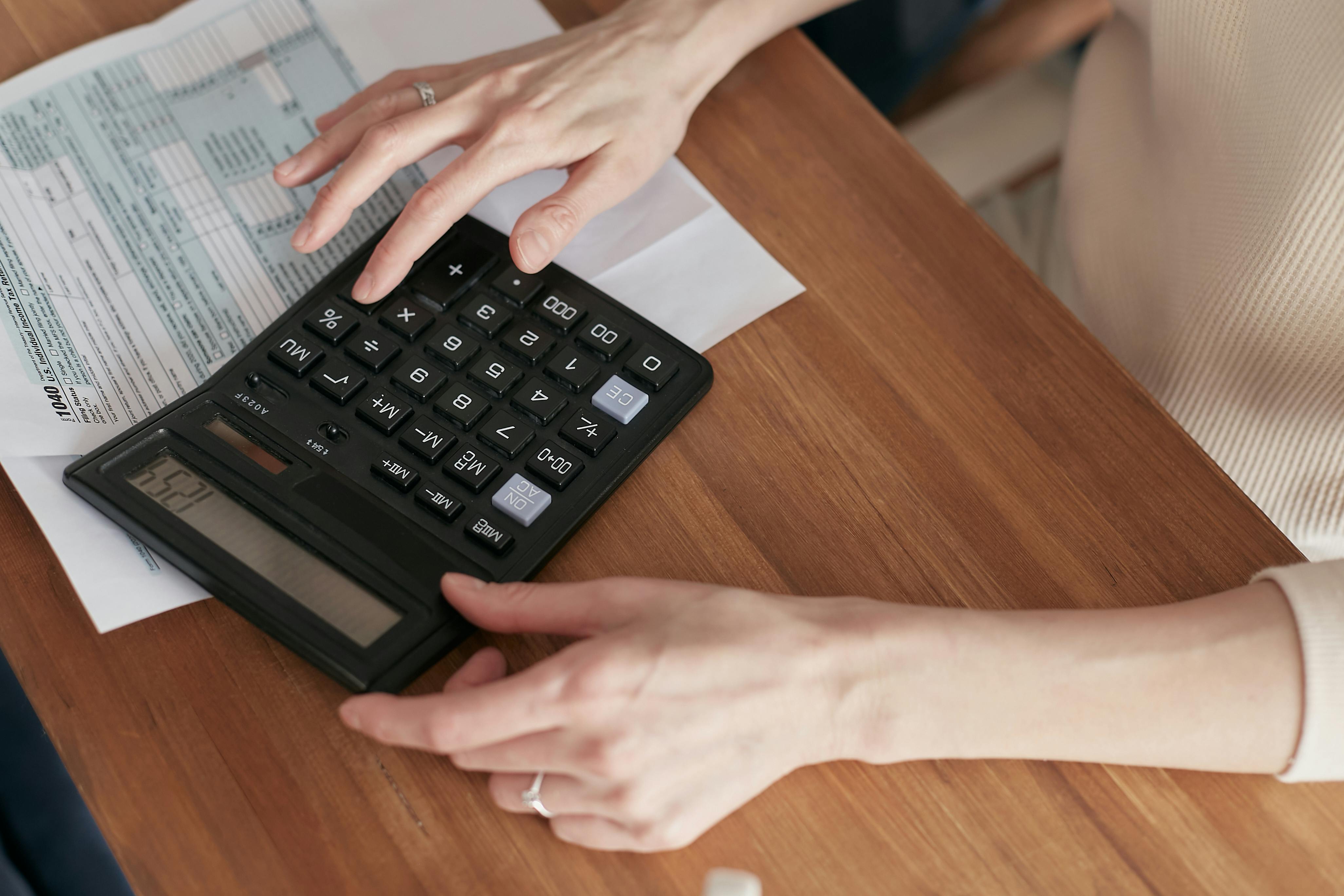 Simple Invoice — Invoicing that clears its throat and gets to the point